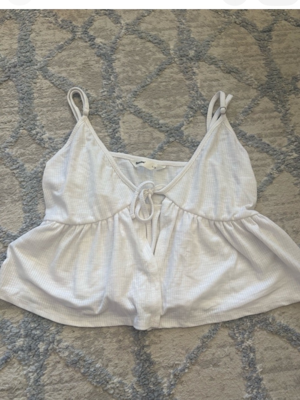 3 for $14 Bluenotes White Ribbed Tie-Front Cropped Camisole size large